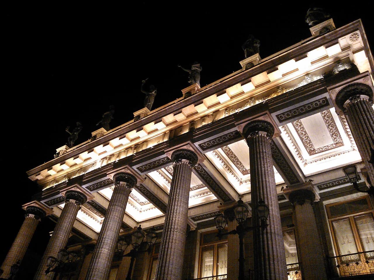 Guanajuato attractions: plan your alley, overlook and museum stops
