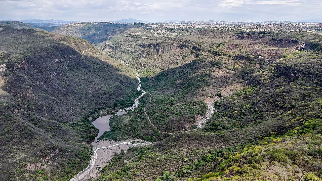 Aerial view of the Barranca de Huentitán and the Río Santiago, Guadalajara.
