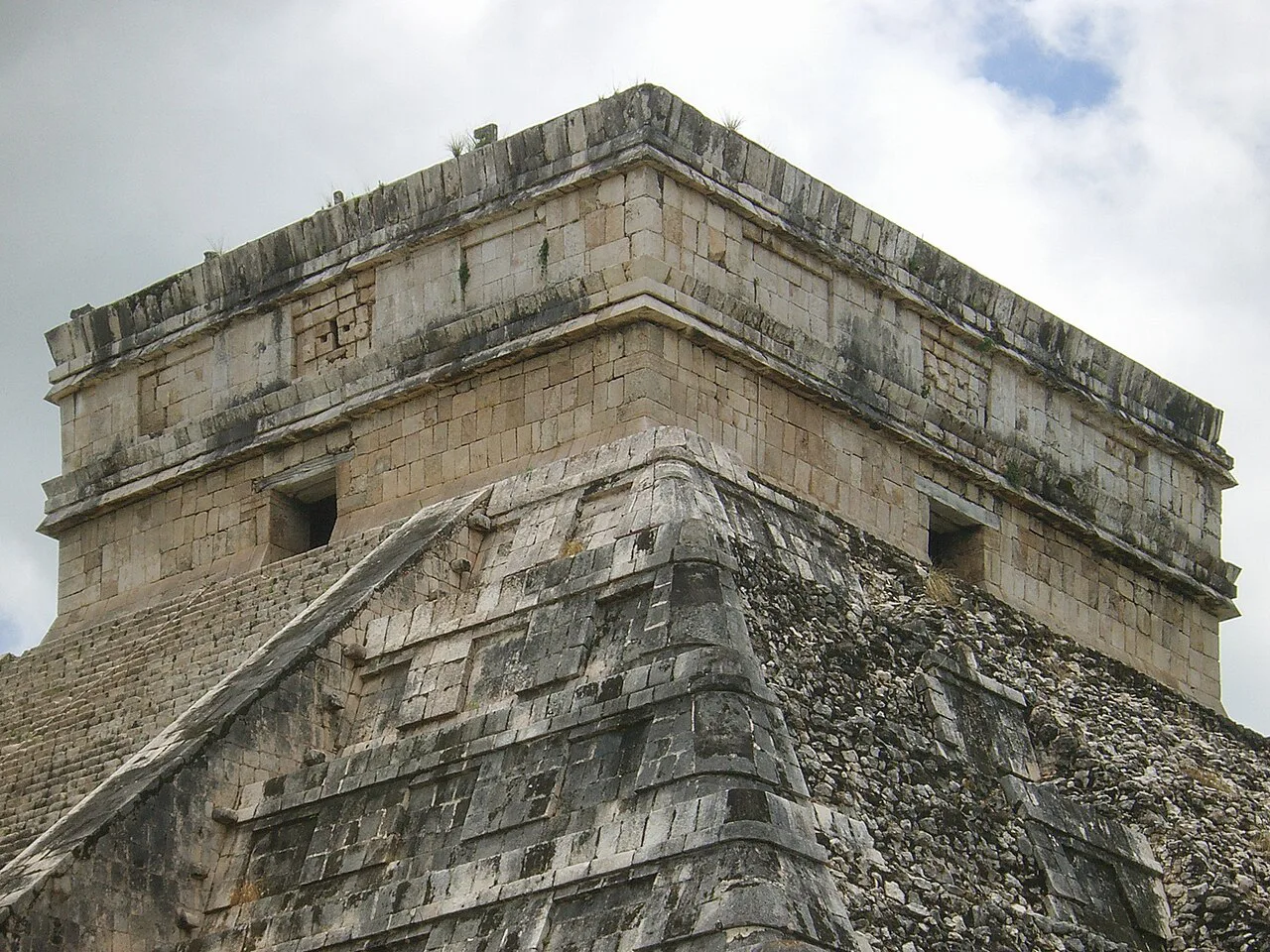 Temple atop El Castillo at Chichén Itzá.
